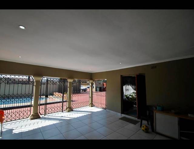 5 BEDROOM HOUSE FOR SALE IN EDEN PARK